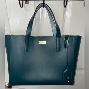 Kate spade handbag with removable straps
